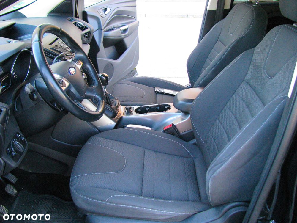 Ford Kuga - 7
