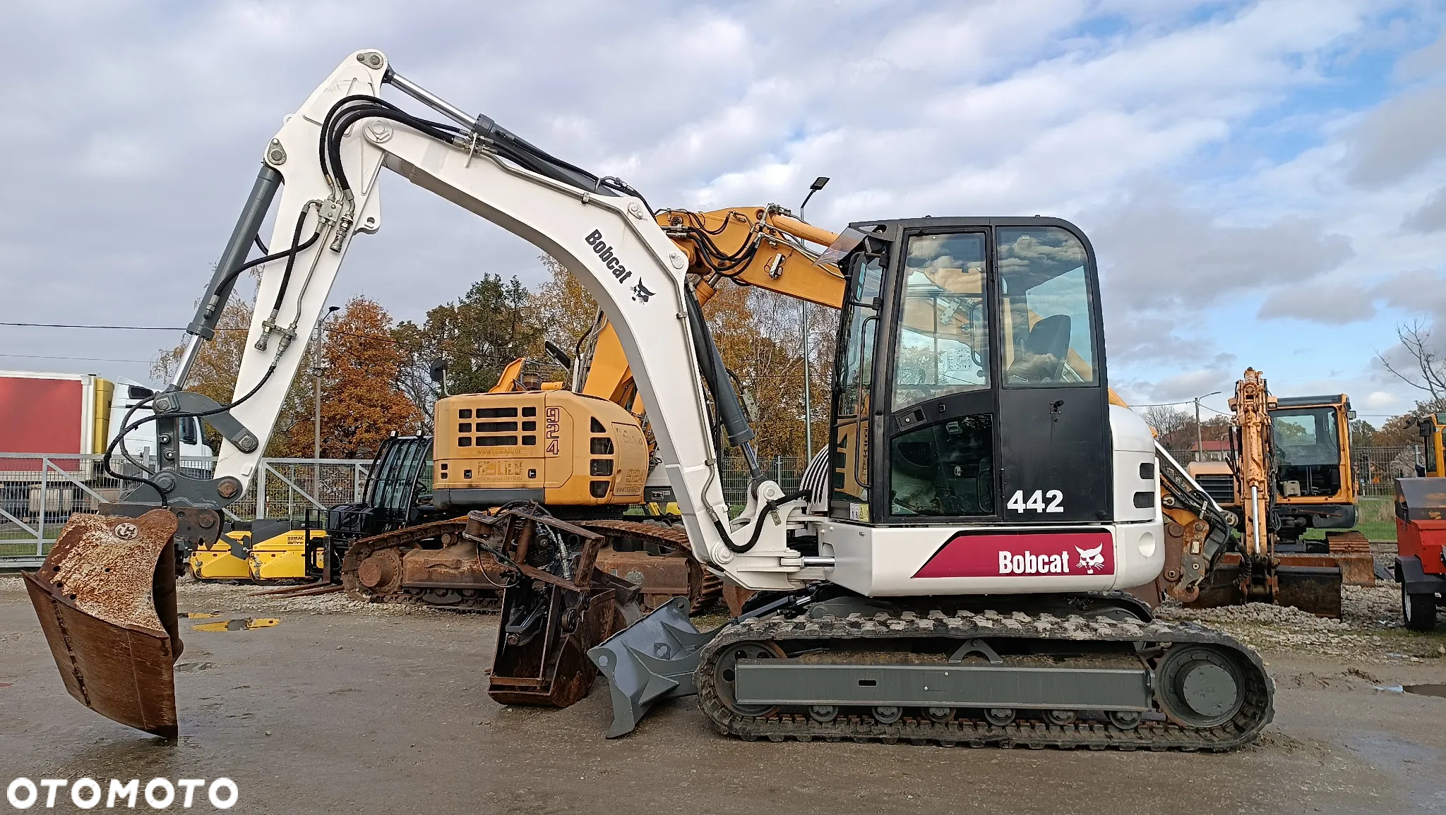Bobcat 442 - 12