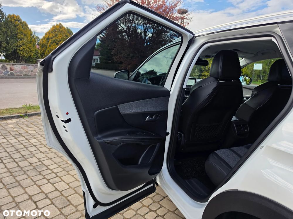 Peugeot 3008 BlueHDi 180 Stop & Start EAT8 Allure - 26