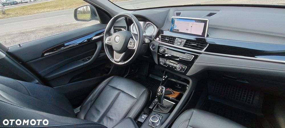 BMW X1 sDrive18d - 9