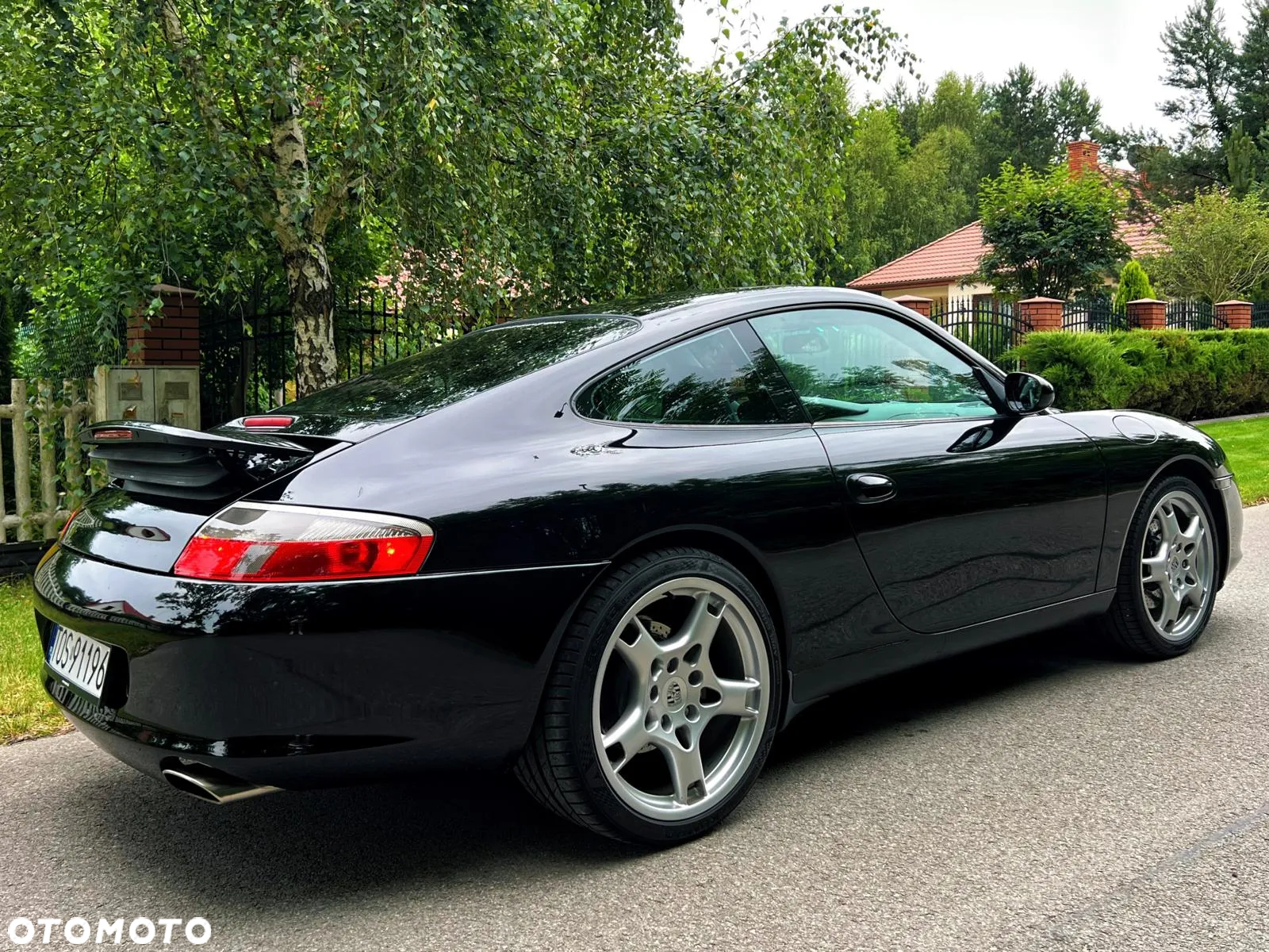 Porsche 911 Carrera - 6