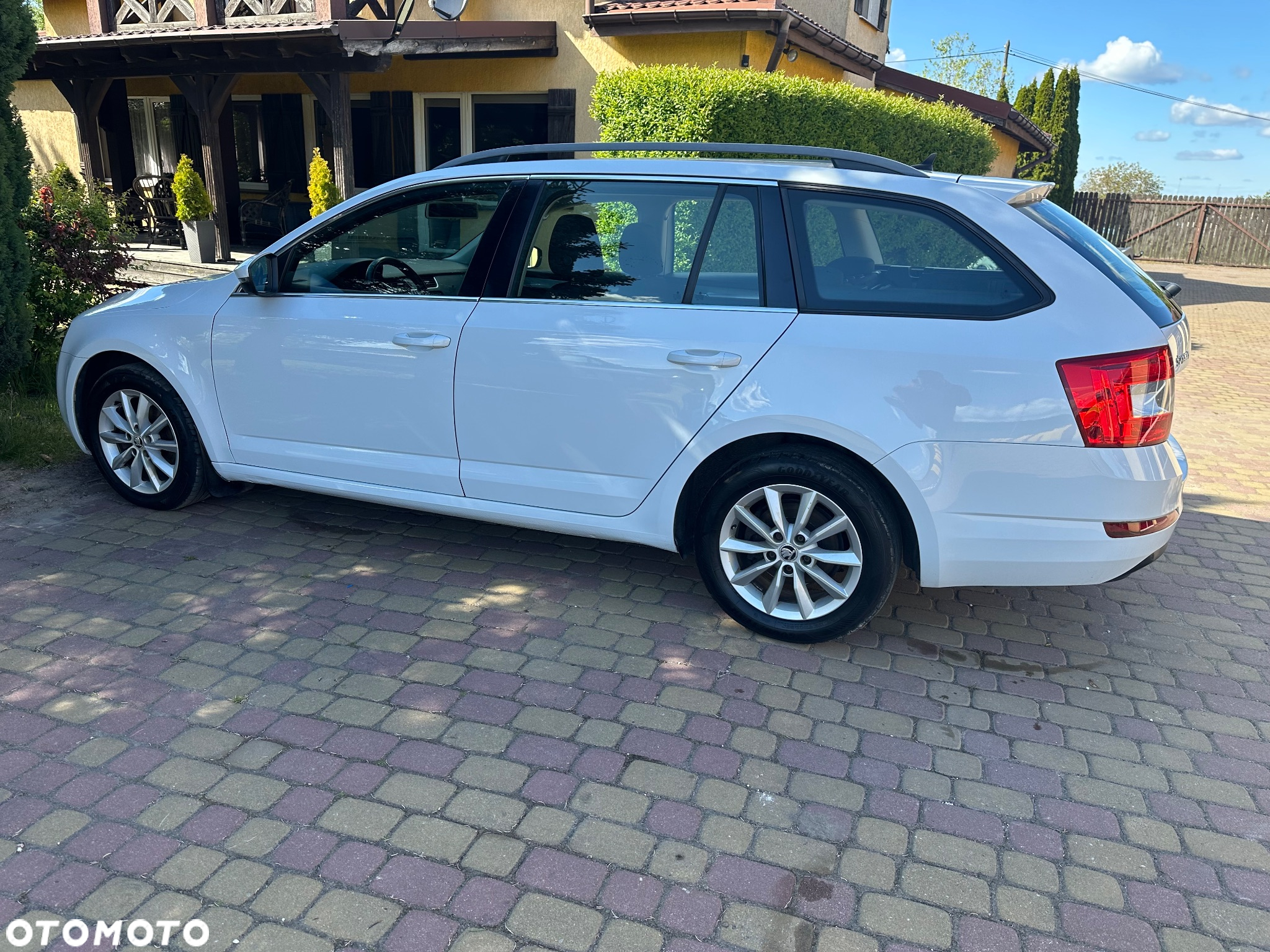 Skoda Octavia 1.6 TDI 4x4 Ambition - 6