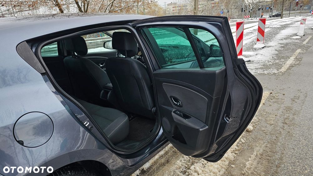 Renault Megane 1.6 16V Limited - 13