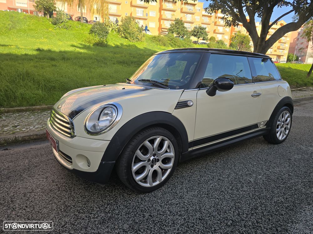 MINI 3 Portas Cooper D - 2