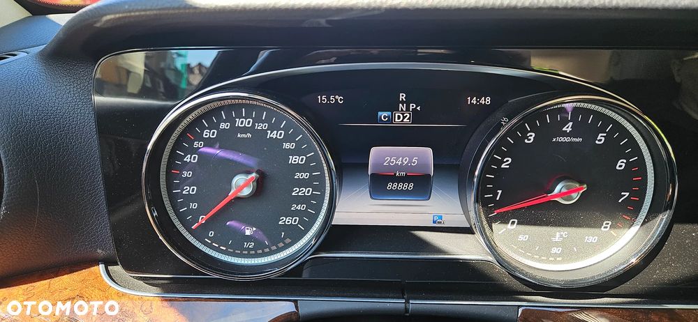 Mercedes-Benz Klasa E 200 9G-TRONIC - 21