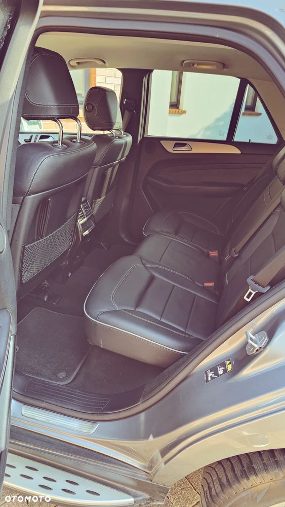 Mercedes-Benz ML - 9