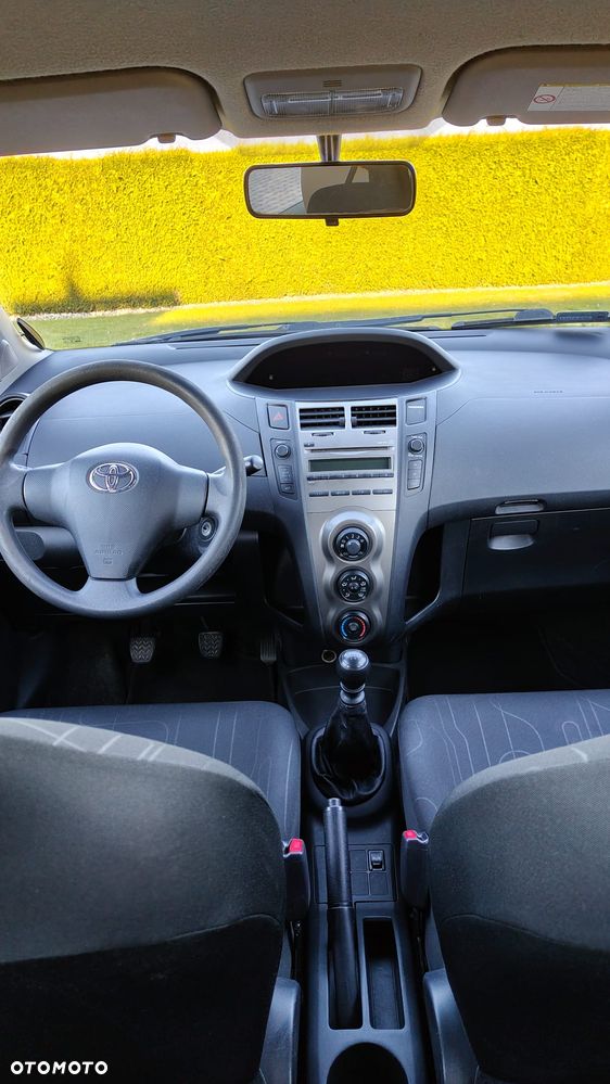 Toyota Yaris - 6