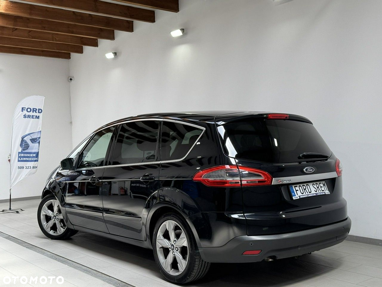 Ford S-Max - 14