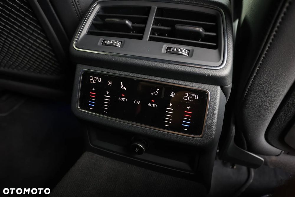 Audi A6 Avant 40 TDI quattro S tronic S line - 25