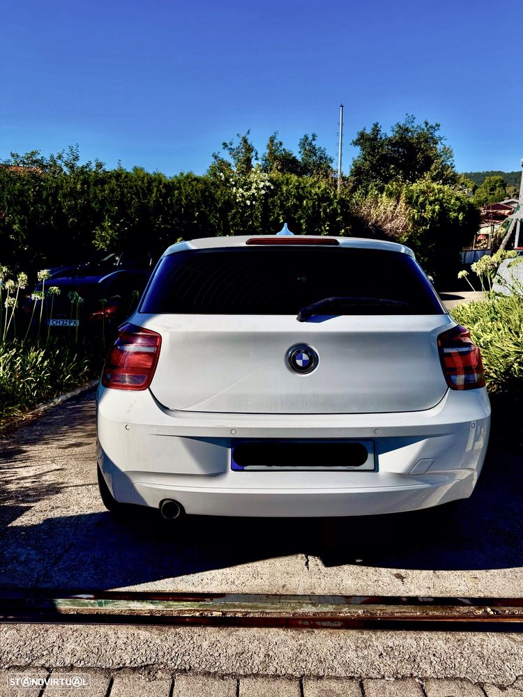 BMW 114 - 6