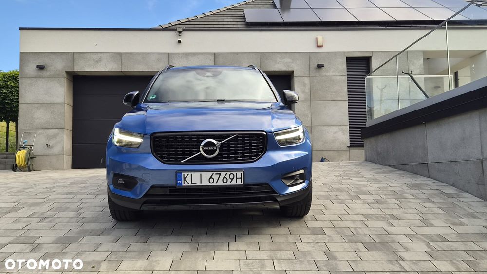 Volvo XC 40 D4 AWD Geartronic R-Design - 3