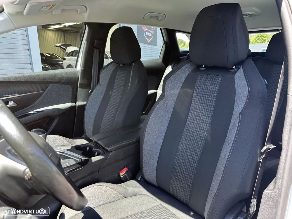 Peugeot 3008 - 40