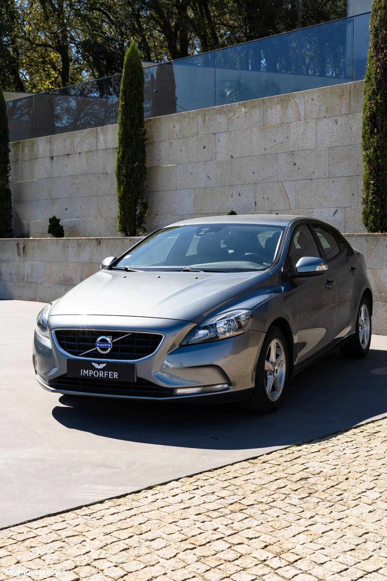 Volvo V40 1.6 D2 Eco Kinetic - 1