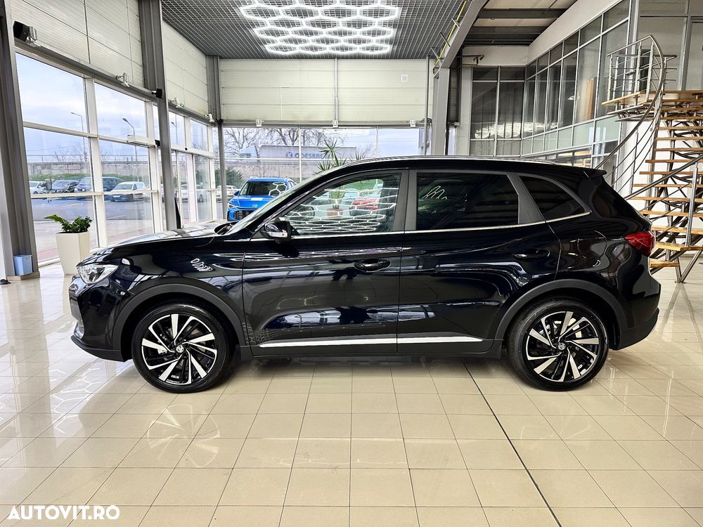 MG ZS HEV 1.5 GSI AT Exclusive - 3