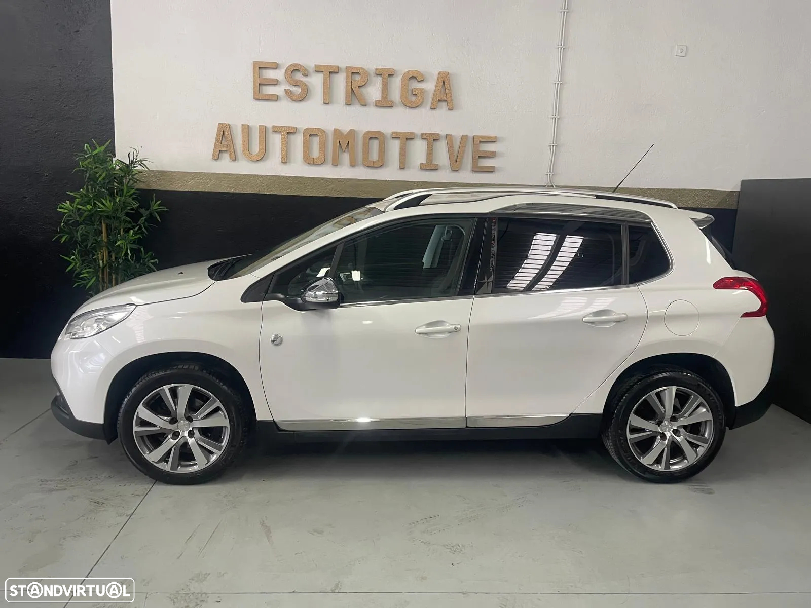 Peugeot 2008 1.2 PureTech Crossway - 17