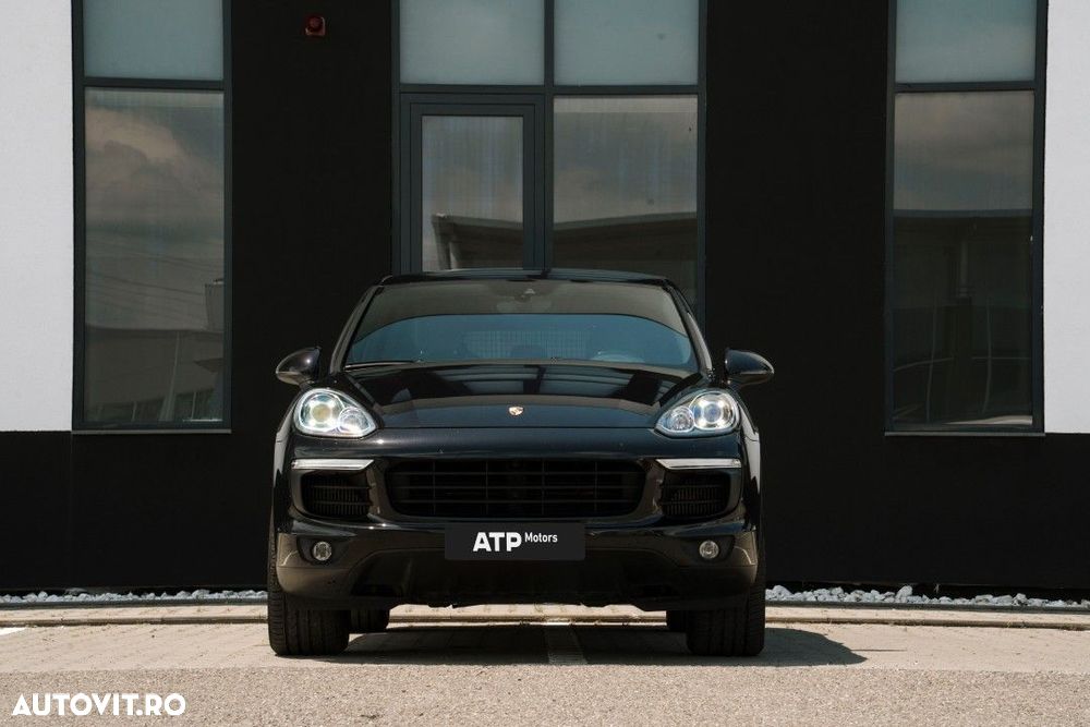 Porsche Cayenne - 3