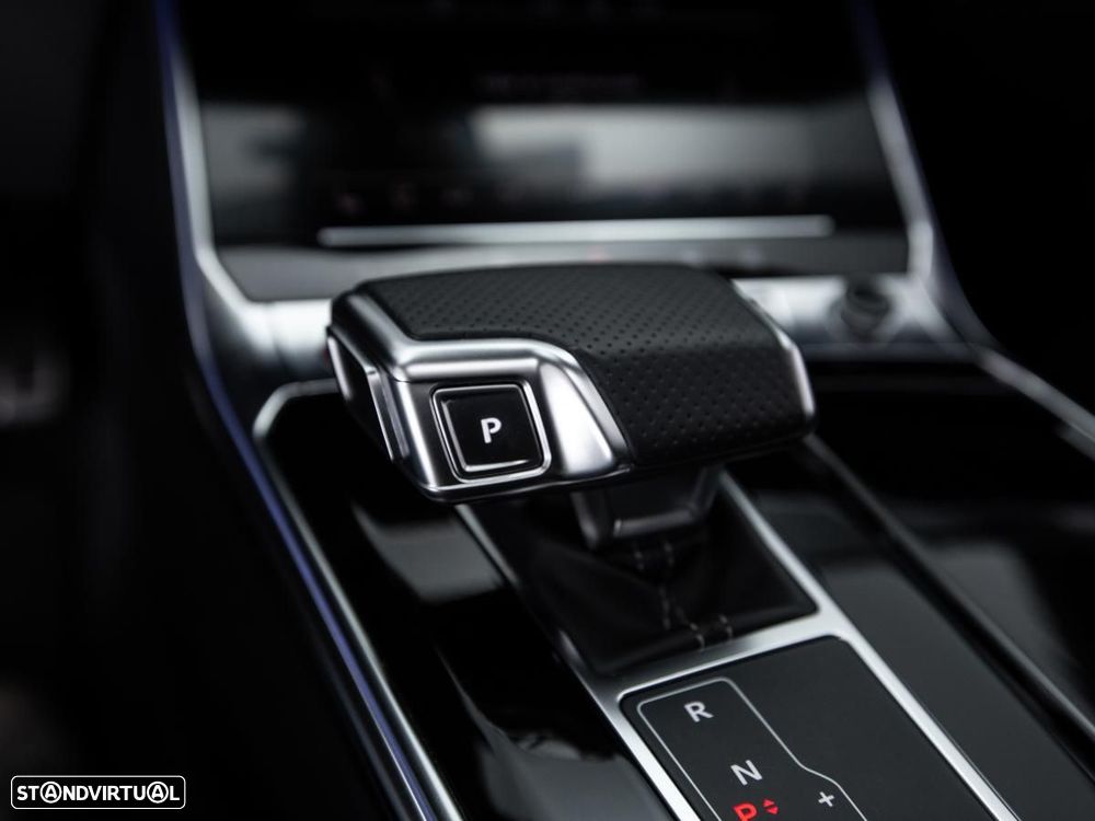 Audi RS6 Avant 4.0 TFSI quattro Tiptronic - 36