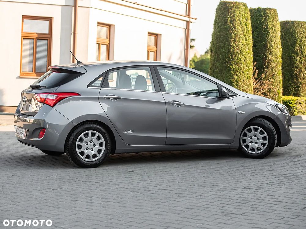 Hyundai i30 1.4 Trend - 14