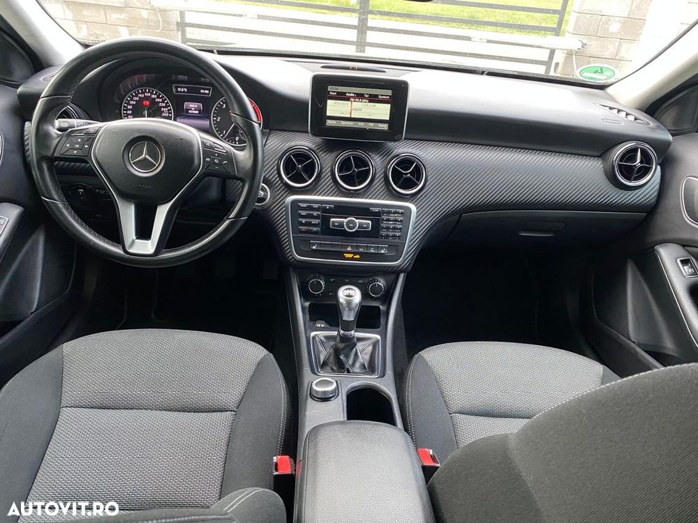 Mercedes-Benz GLA 200 d Urban - 9