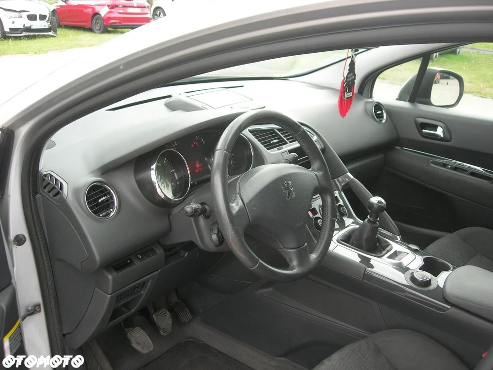 Peugeot 3008 HDi FAP 115 Active - 11