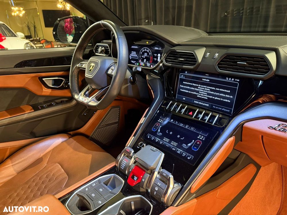 Lamborghini URUS - 28