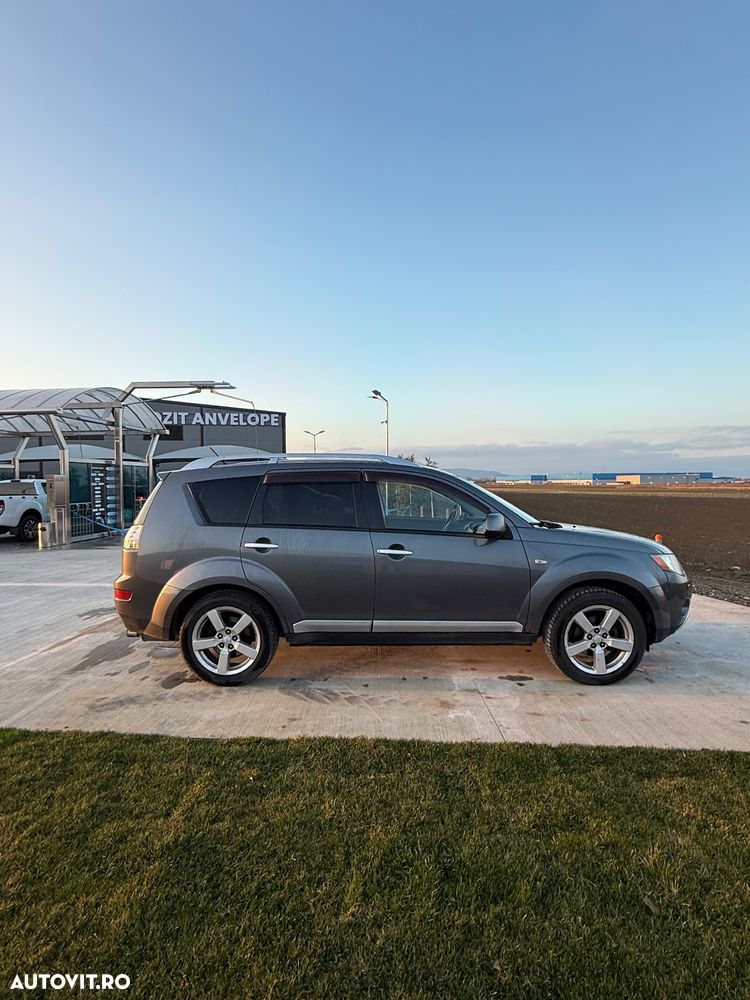 Mitsubishi Outlander 2.2 DI-D Instyle - 9