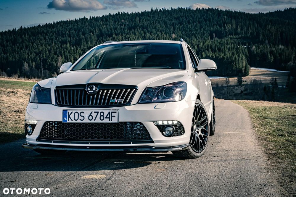 Skoda Octavia 2.0 TSI RS - 17