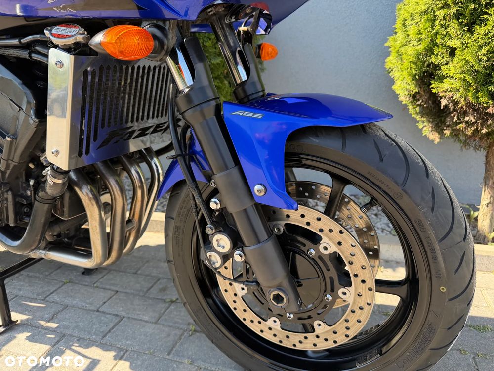 Yamaha FZ - 11