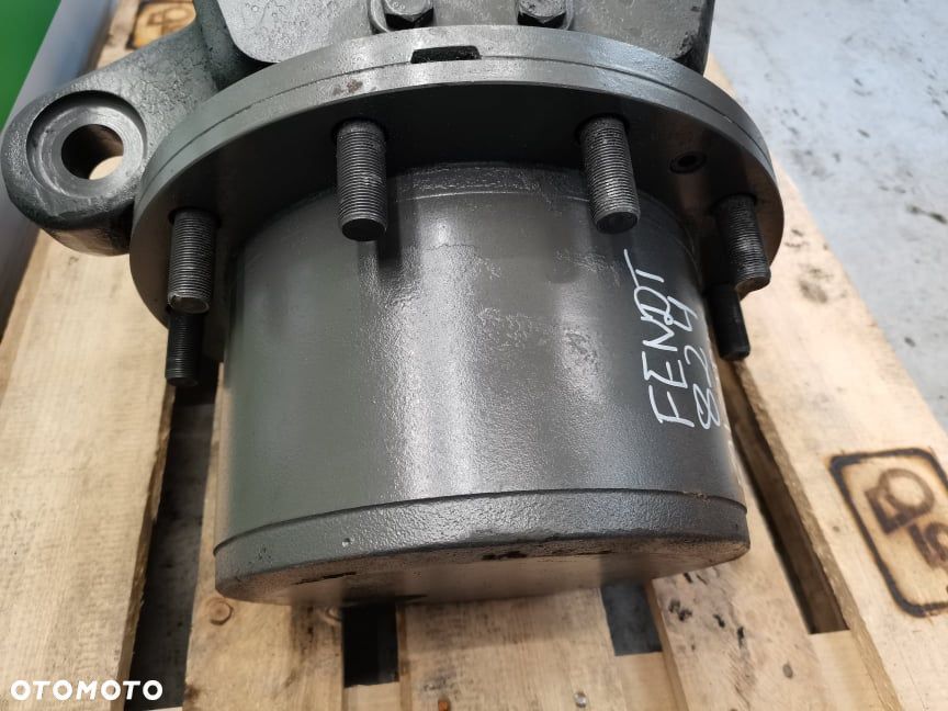 Zwolnica Zwrotnica Półoś Fendt 824 Vario - 11