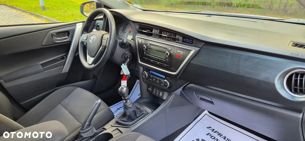Toyota Auris 1.33 Dual-VVT-i Design Edition - 23