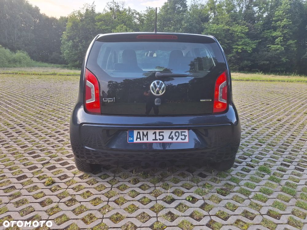 Volkswagen up! United - 27
