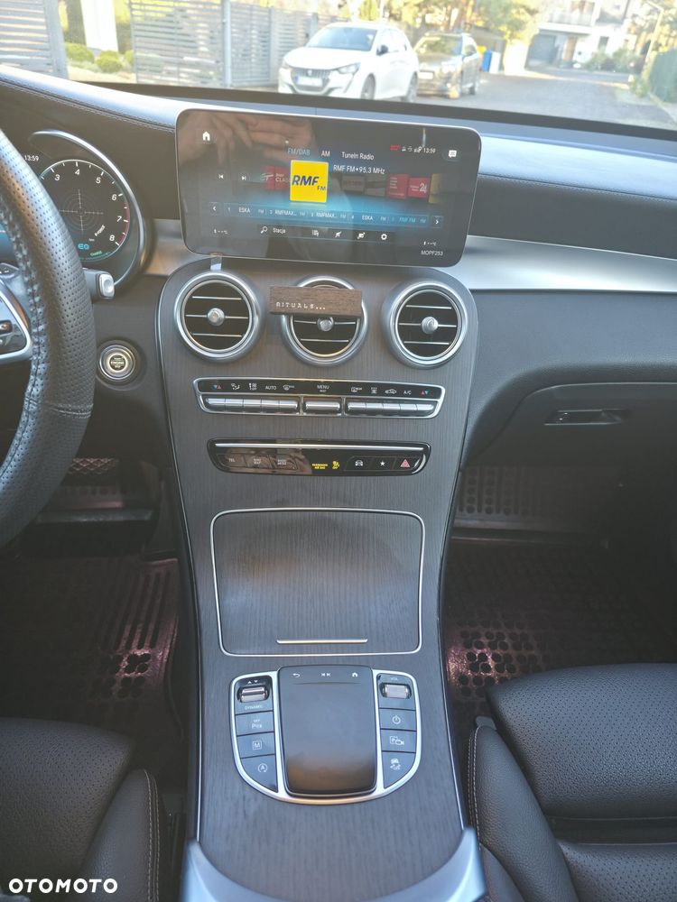 Mercedes-Benz GLC - 20