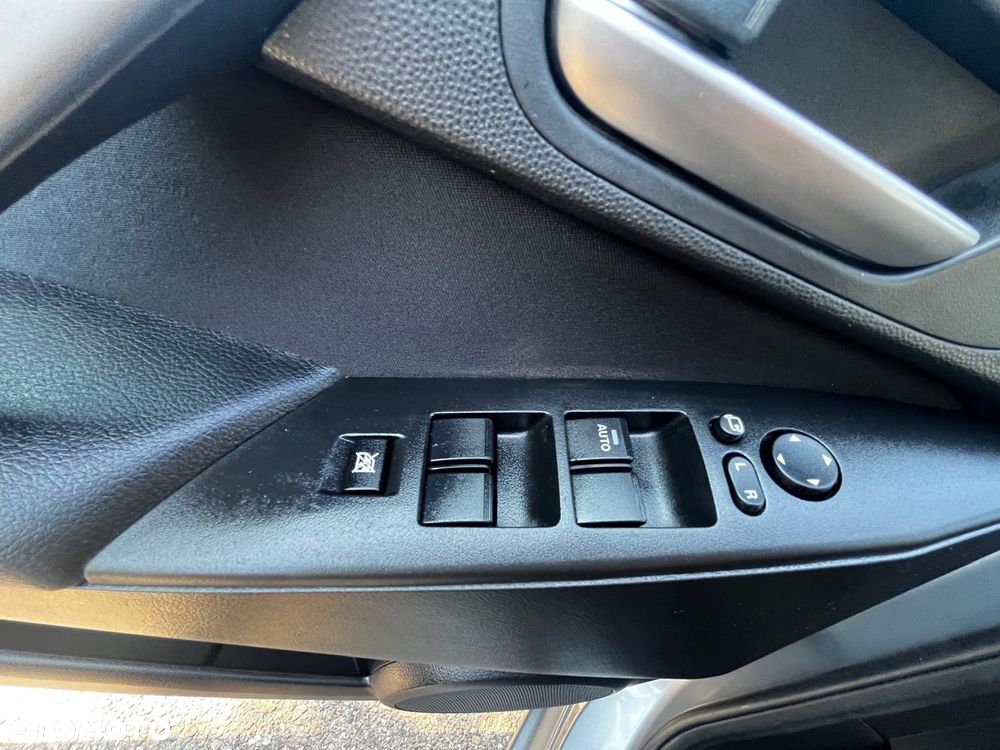 Mazda 3 1.6 MZR High-Line - 22