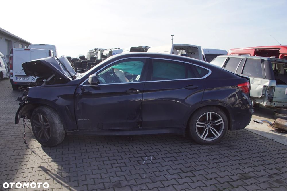 Auto na części - BMW X6 F16 3.0 D 258 KM N57D30 GA8HP75Z 416 2015R Silnik Skrzynia Drzwi Błotnik Zderzak Klapa Lampa Klamka Szyba Lusterko Deska Kokpit Sterownik Moduł Czujnik Licznik Wyświetlacz Panel Kierownica - 8