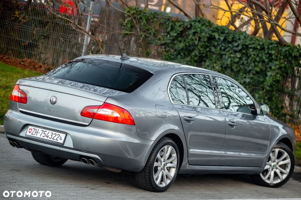 Skoda Superb 3.6 FSI 4x4 Elegance DSG - 6