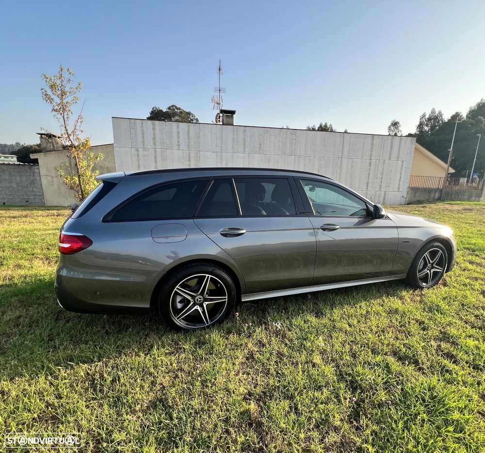 Mercedes-Benz E 300 de AMG Line - 4