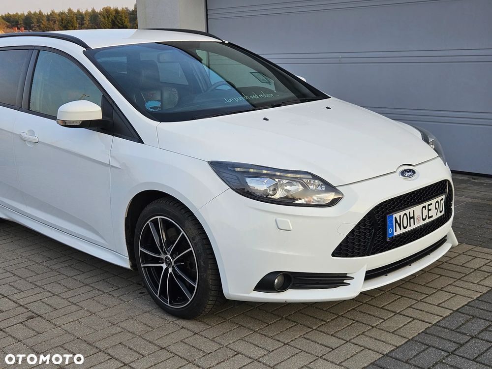 Ford Focus 2.0 EcoBoost ST mit Leder-Sport-Paket - 21