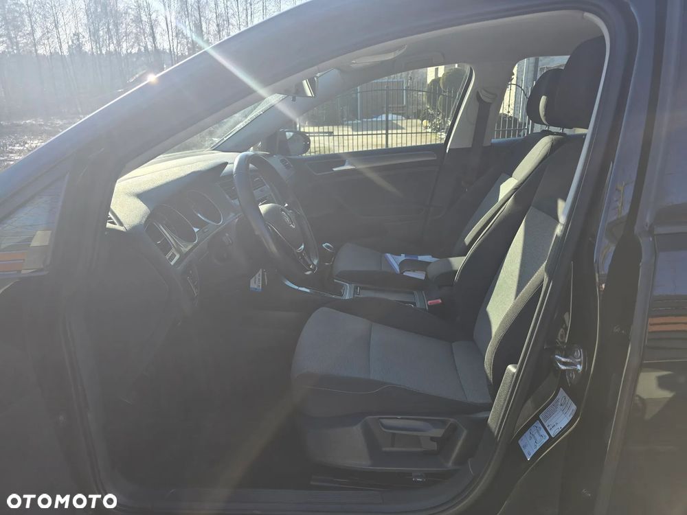 Volkswagen Golf 1.2 TSI BlueMotion Technology Comfortline - 29