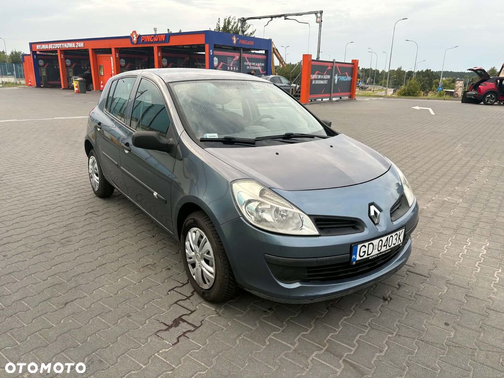 Renault Clio - 1
