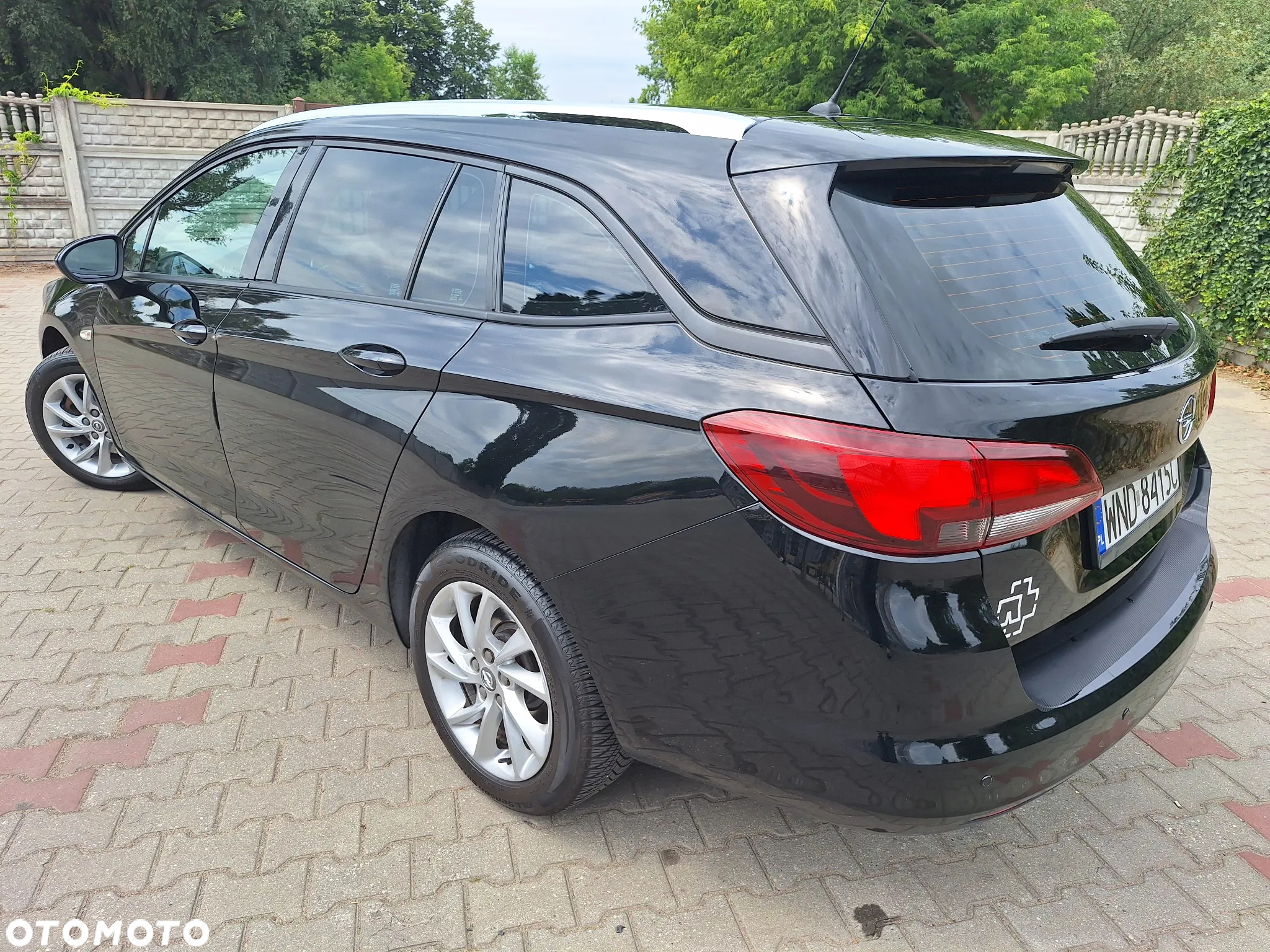 Opel Astra V 1.6 CDTI Dynamic S&S - 3