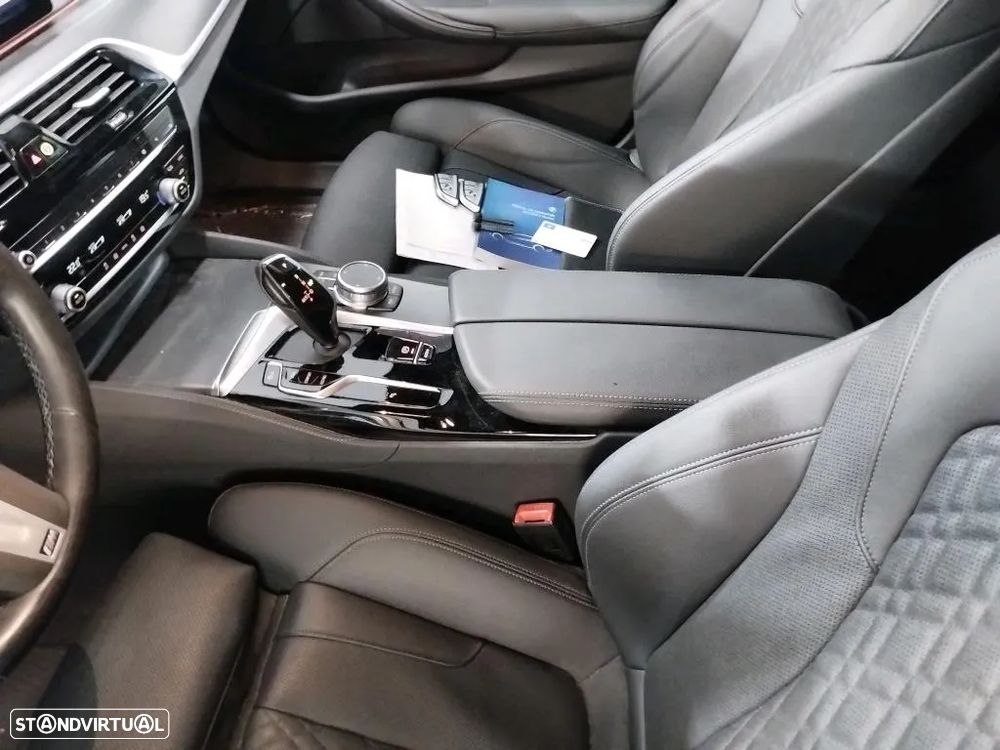 BMW 520 d Pack Desportivo M Auto - 7