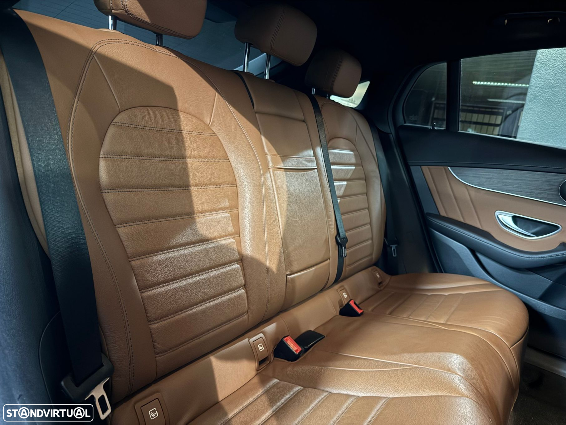 Mercedes-Benz GLC 300 - 14