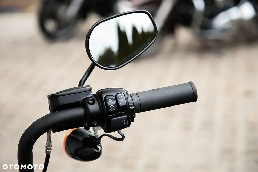 Harley-Davidson Softail Street Bob - 8