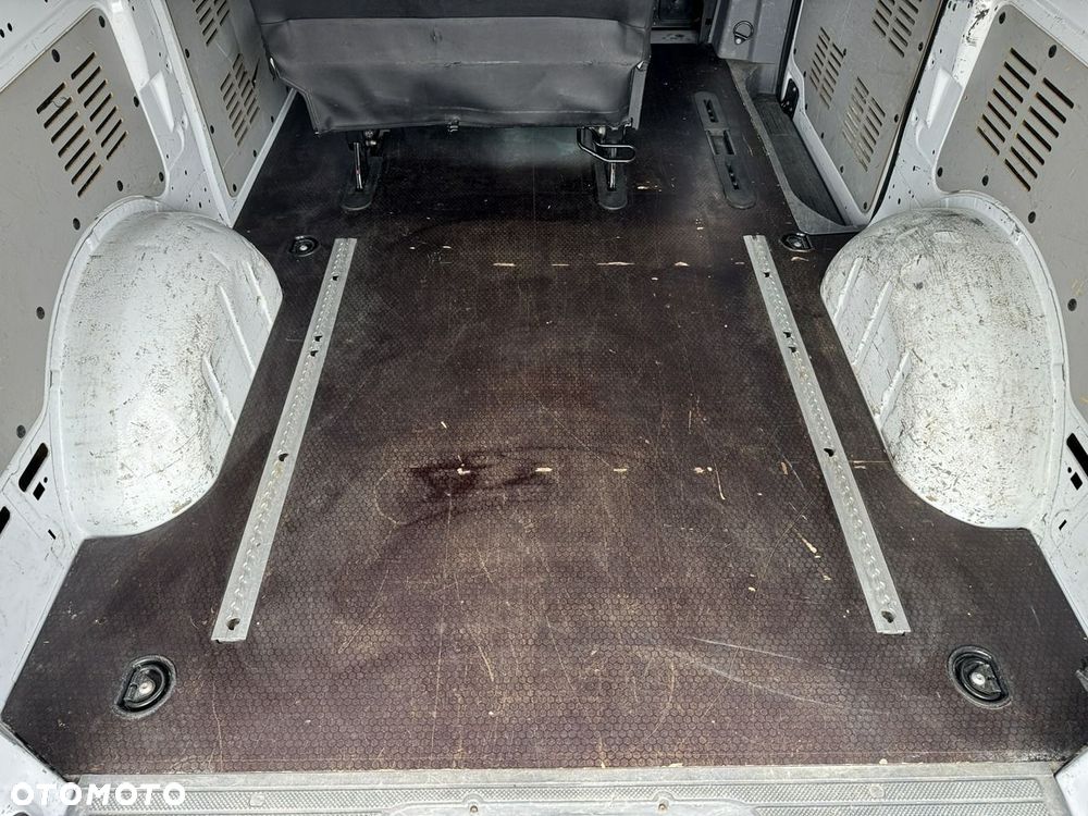Mercedes-Benz Vito - 26