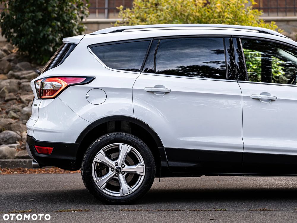 Ford Kuga 1.5 EcoBoost 4WD Titanium Plus - 10