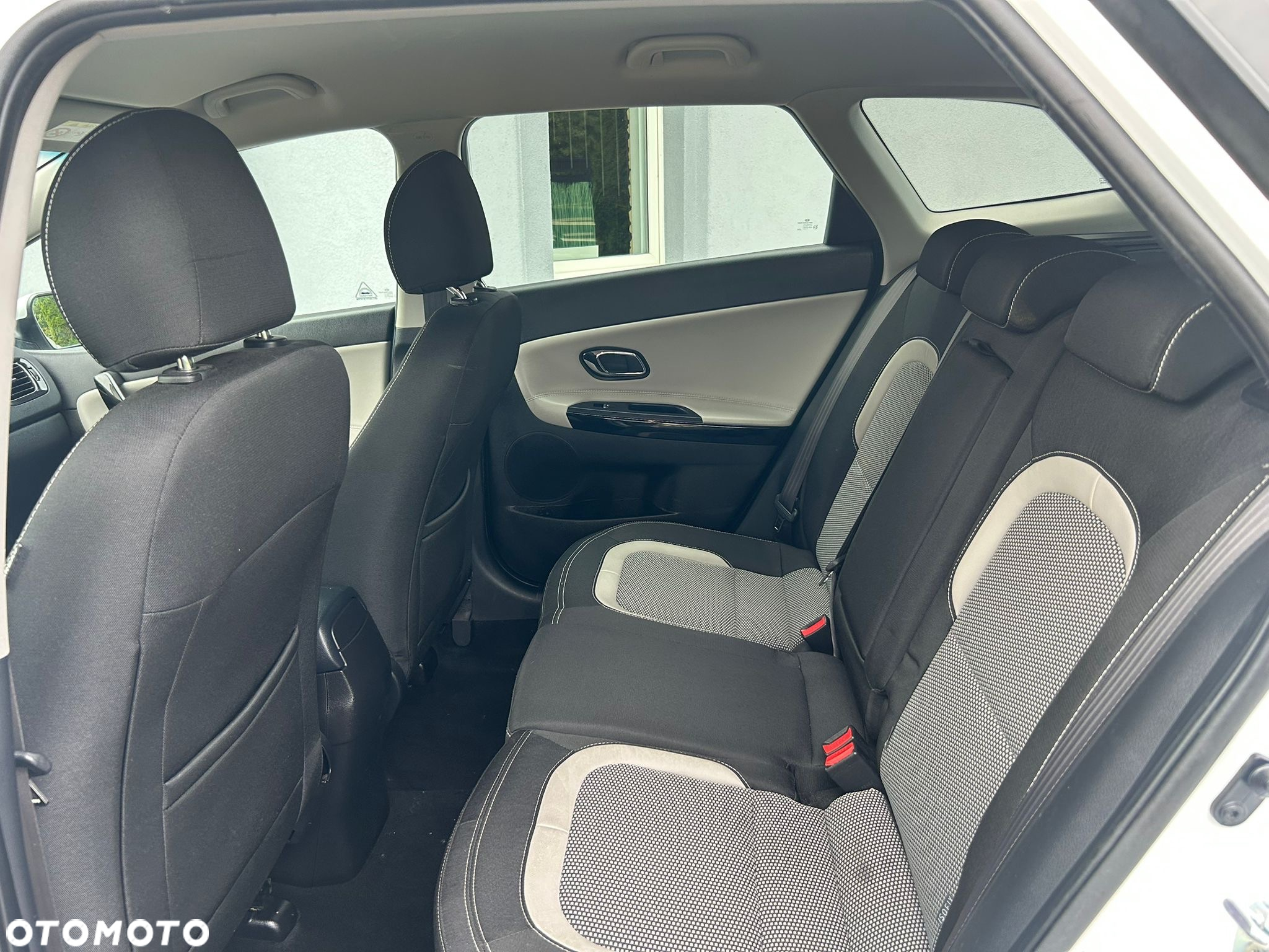 Kia Ceed 1.6 CRDi 136 ISG GT Line - 11