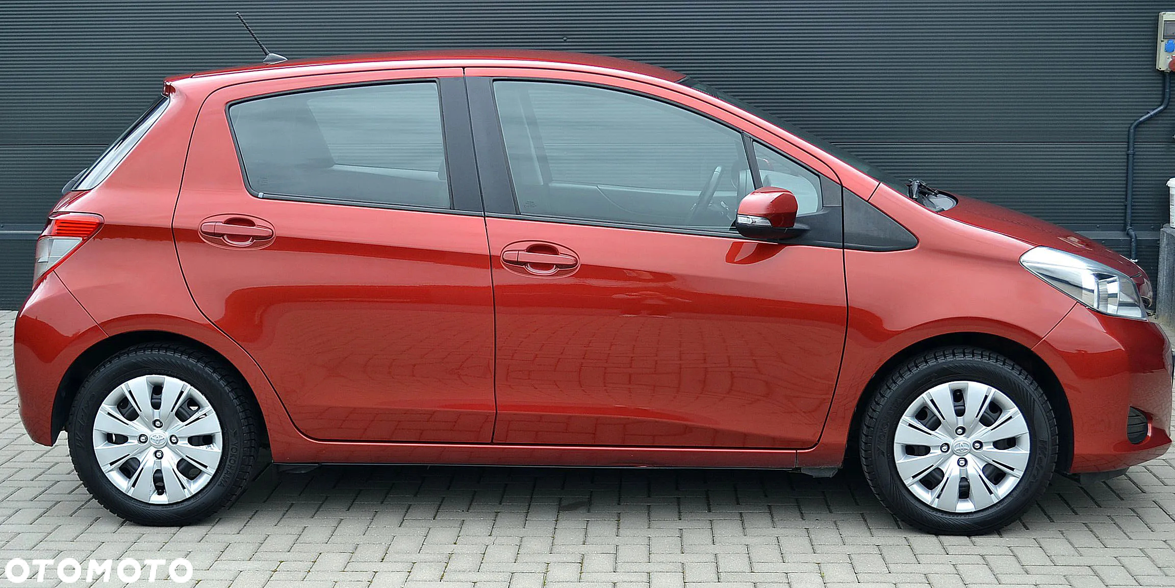 Toyota Yaris 1.33 Business Edition - 4