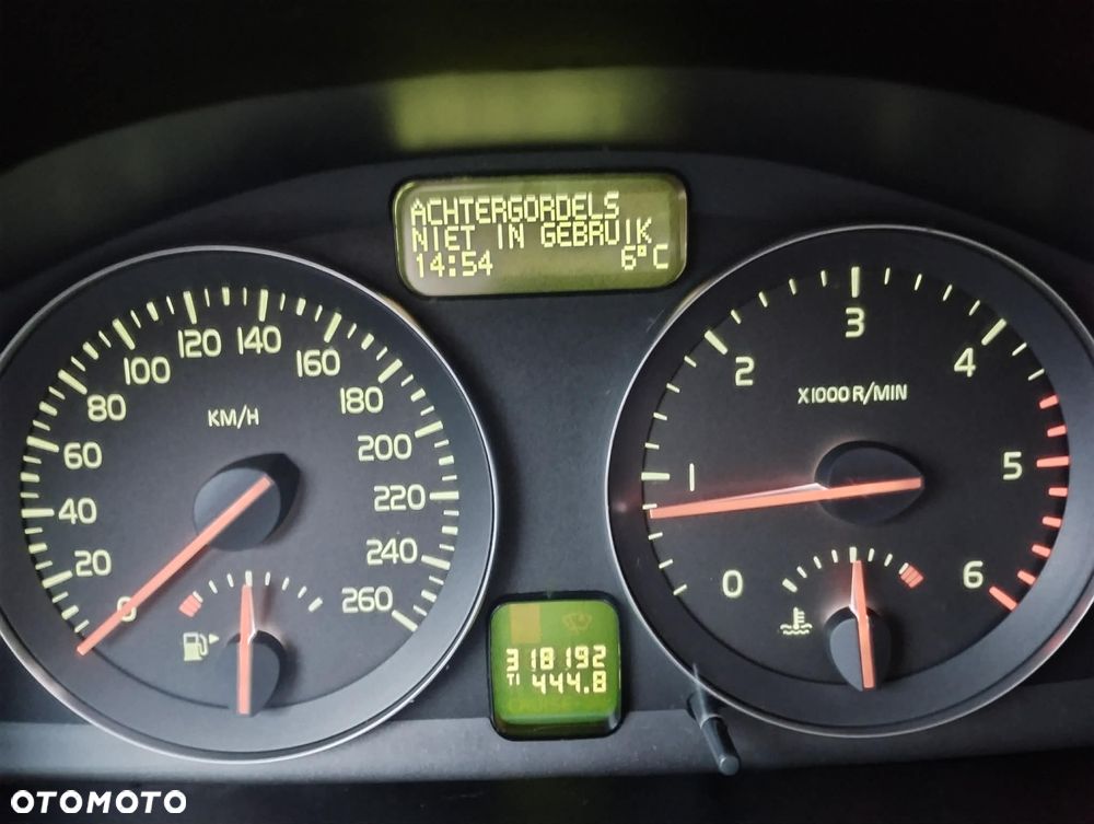 Volvo V50 1.6D DPF DRIVe - 33