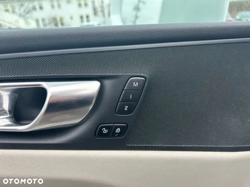 Volvo XC 60 - 9