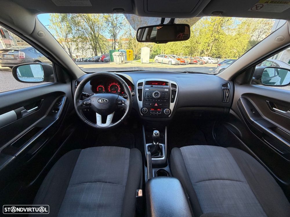 Kia Ceed S Coupé 1.4 CVVT EX ISG - 20